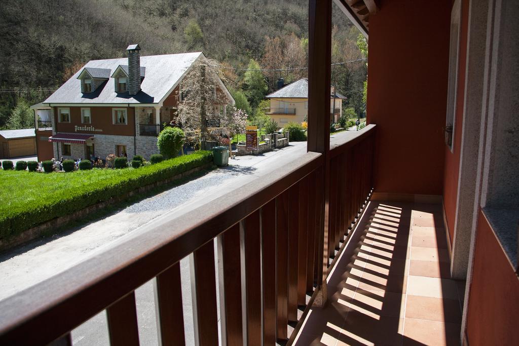 Hostal El Recanto Vega de Valcarce Zewnętrze zdjęcie